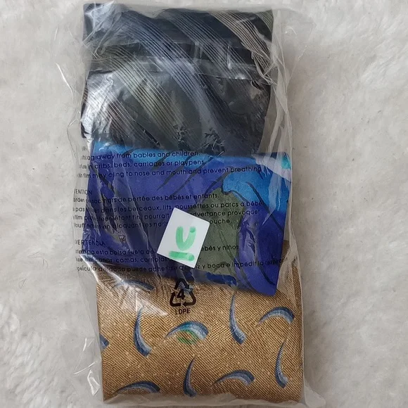 100% Silk (3) Tie Bundle Abstract Vibrant - Picture 5 of 5